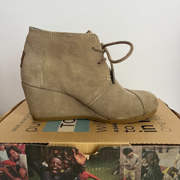 Toms Desert Wedge Taupe Suede Size 5.5 - Picture 4 of 7